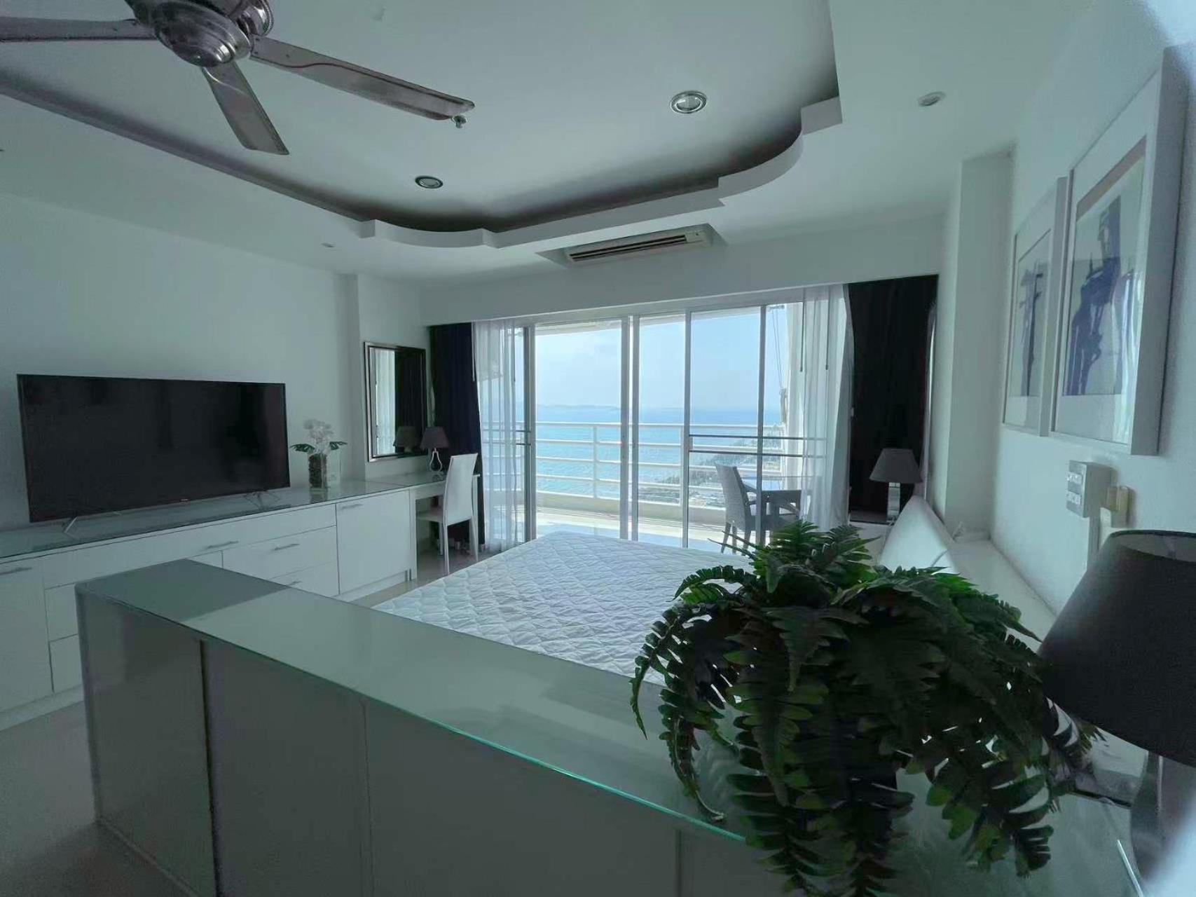 Beautiful Sea View Beach Front Condo Pattaya Extérieur photo
