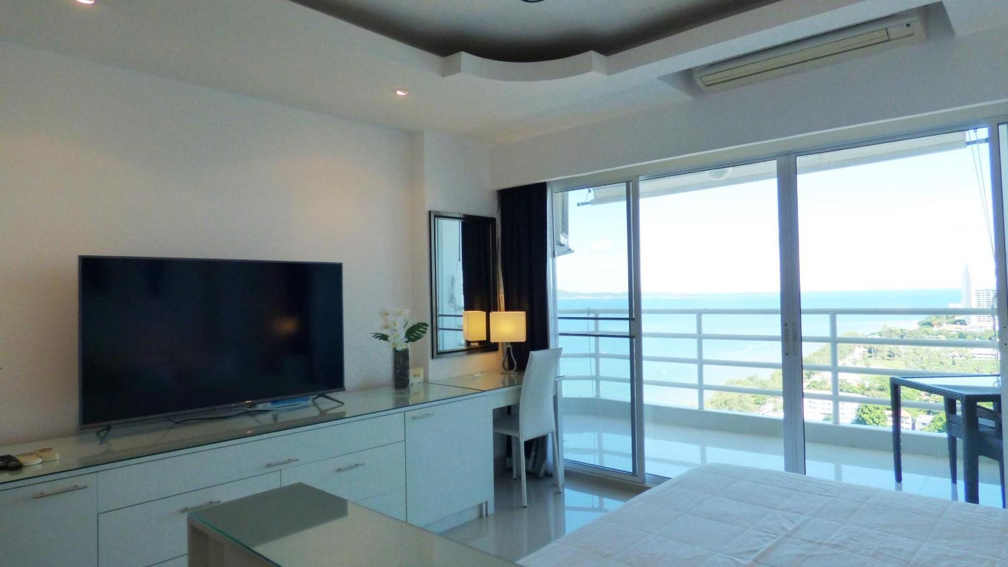 Beautiful Sea View Beach Front Condo Pattaya Extérieur photo